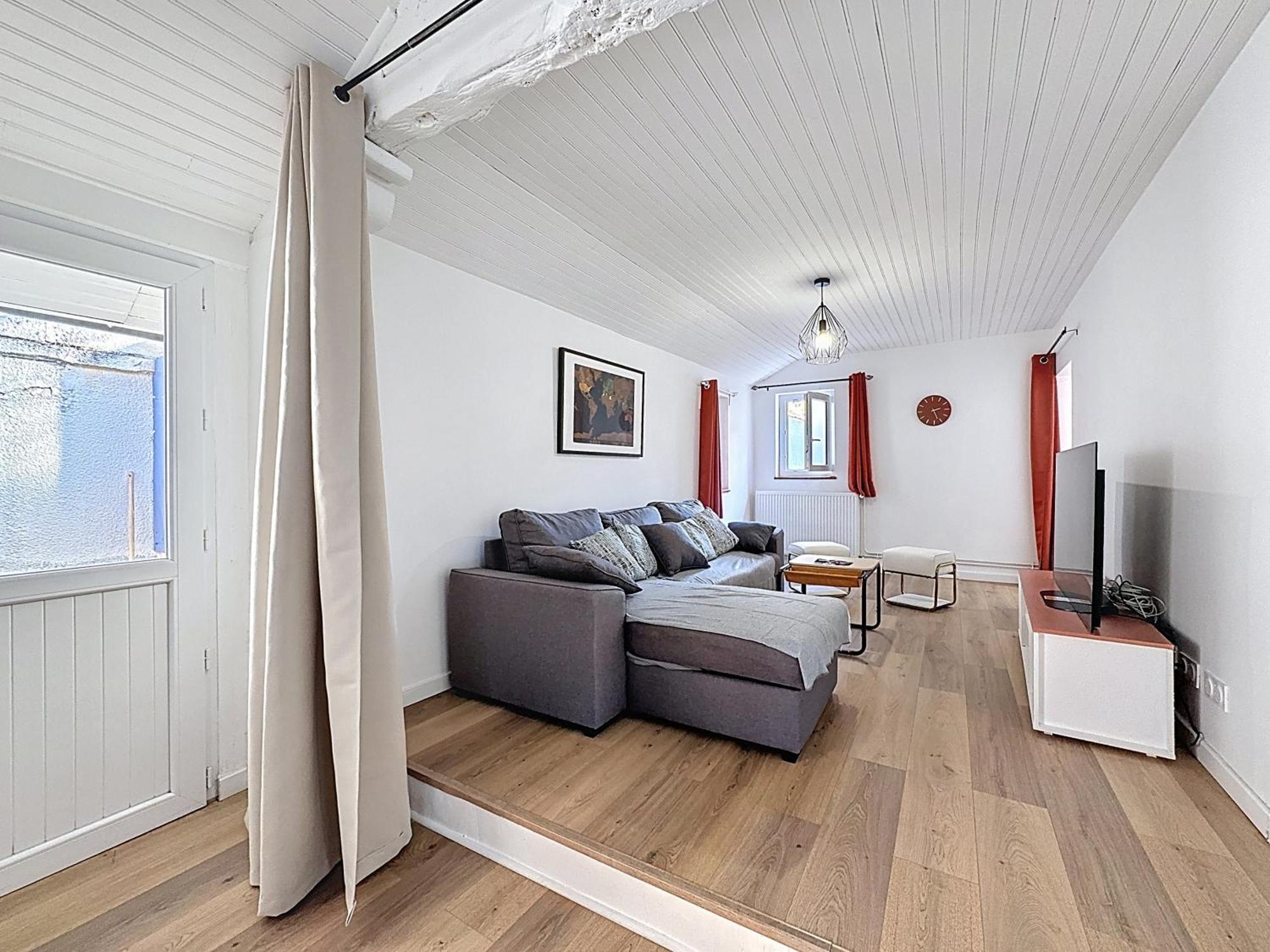 Maison 7 Personnes Quartier Oradou Pardieu *